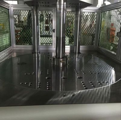 垂直LED電球ホルダーを作るローータリー注射機