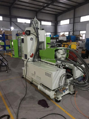 垂直注射機 自動車 プラスチック製造機
